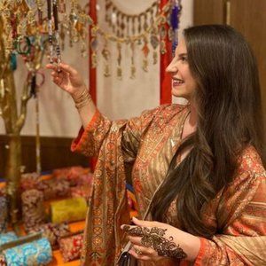 Meet your Posher, Valerie